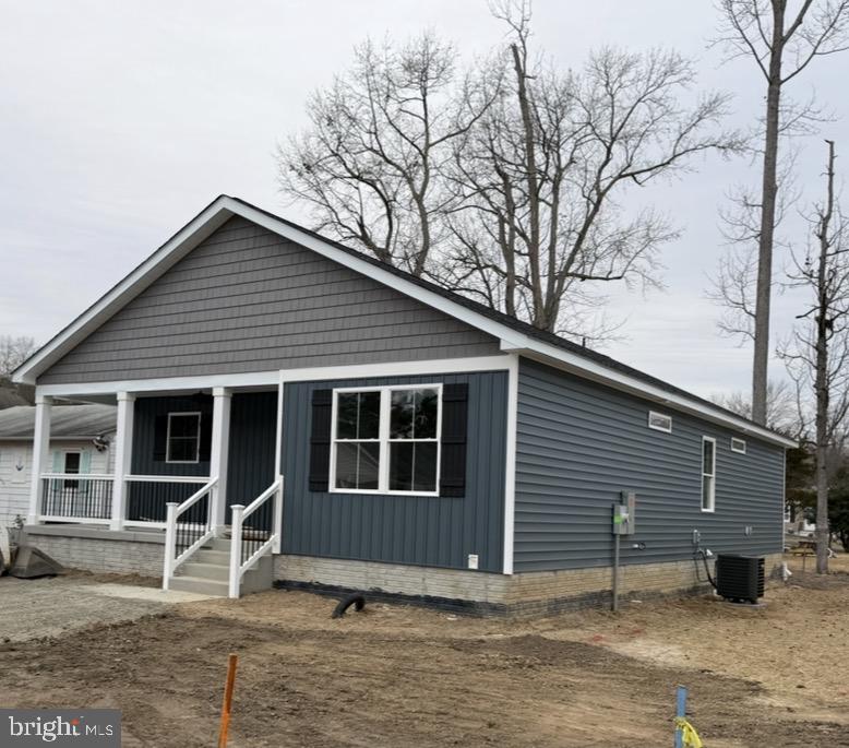 145 9TH ST, COLONIAL BEACH, Virginia 22443, 3 Bedrooms Bedrooms, ,2 BathroomsBathrooms,Residential,For sale,145 9TH ST,VAWE2010622 MLS # VAWE2010622