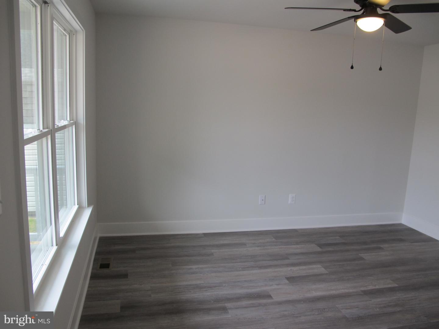 145 9TH ST, COLONIAL BEACH, Virginia 22443, 3 Bedrooms Bedrooms, ,2 BathroomsBathrooms,Residential,For sale,145 9TH ST,VAWE2010622 MLS # VAWE2010622