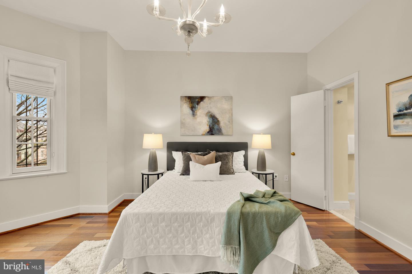 1915 CALVERT ST NW #301, WASHINGTON, District Of Columbia 20009, 2 Bedrooms Bedrooms, ,2 BathroomsBathrooms,Residential,For sale,1915 CALVERT ST NW #301,DCDC2249340 MLS # DCDC2249340