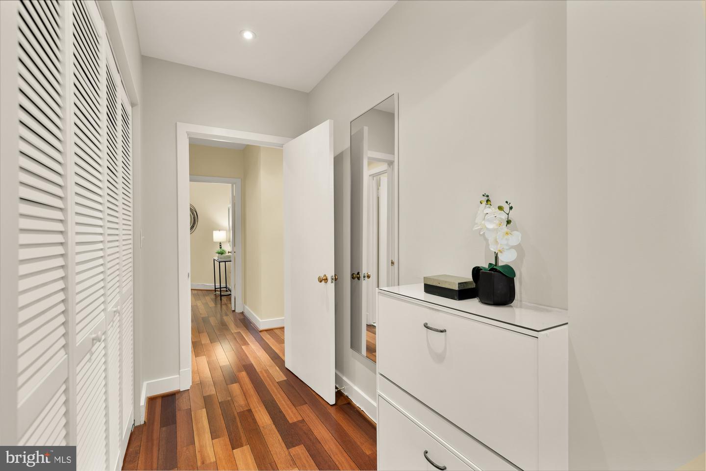 1915 CALVERT ST NW #301, WASHINGTON, District Of Columbia 20009, 2 Bedrooms Bedrooms, ,2 BathroomsBathrooms,Residential,For sale,1915 CALVERT ST NW #301,DCDC2249340 MLS # DCDC2249340