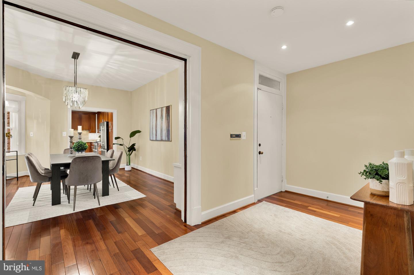 1915 CALVERT ST NW #301, WASHINGTON, District Of Columbia 20009, 2 Bedrooms Bedrooms, ,2 BathroomsBathrooms,Residential,For sale,1915 CALVERT ST NW #301,DCDC2249340 MLS # DCDC2249340