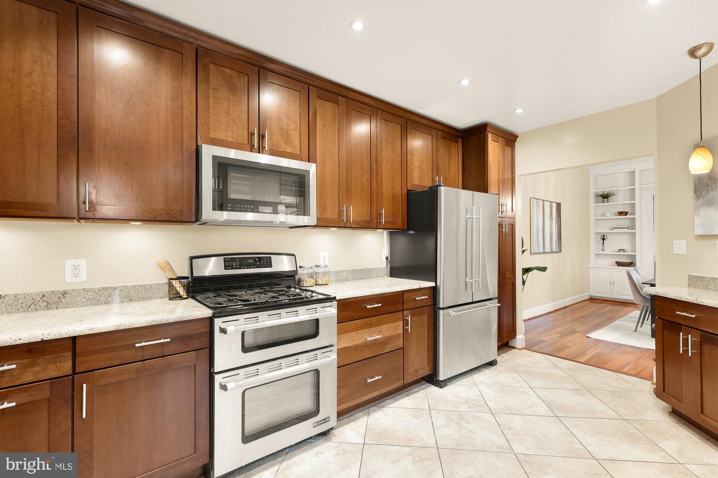 1915 CALVERT ST NW #301, WASHINGTON, District Of Columbia 20009, 2 Bedrooms Bedrooms, ,2 BathroomsBathrooms,Residential,For sale,1915 CALVERT ST NW #301,DCDC2249340 MLS # DCDC2249340