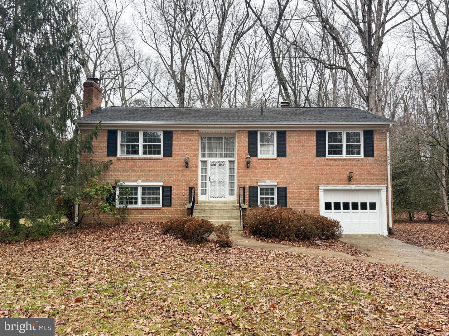 3106 HUNT RD, OAKTON, Virginia 22124, 4 Bedrooms Bedrooms, 8 Rooms Rooms,3 BathroomsBathrooms,Residential,For sale,3106 HUNT RD,VAFX2294540 MLS # VAFX2294540
