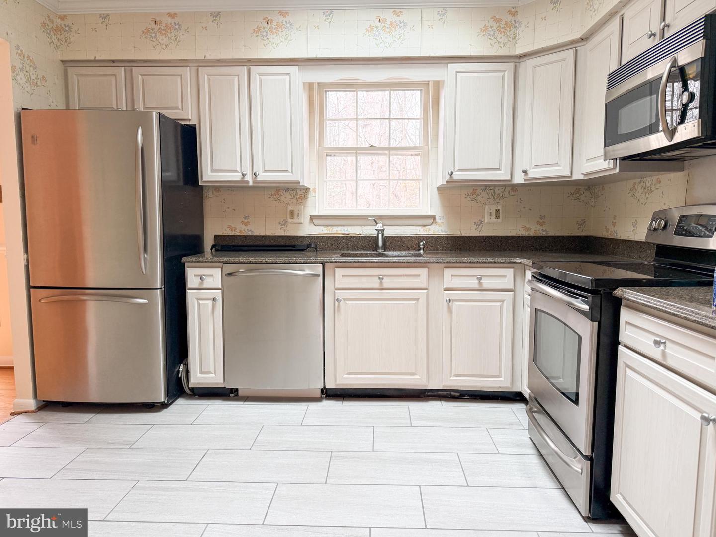 3106 HUNT RD, OAKTON, Virginia 22124, 4 Bedrooms Bedrooms, 8 Rooms Rooms,3 BathroomsBathrooms,Residential,For sale,3106 HUNT RD,VAFX2294540 MLS # VAFX2294540