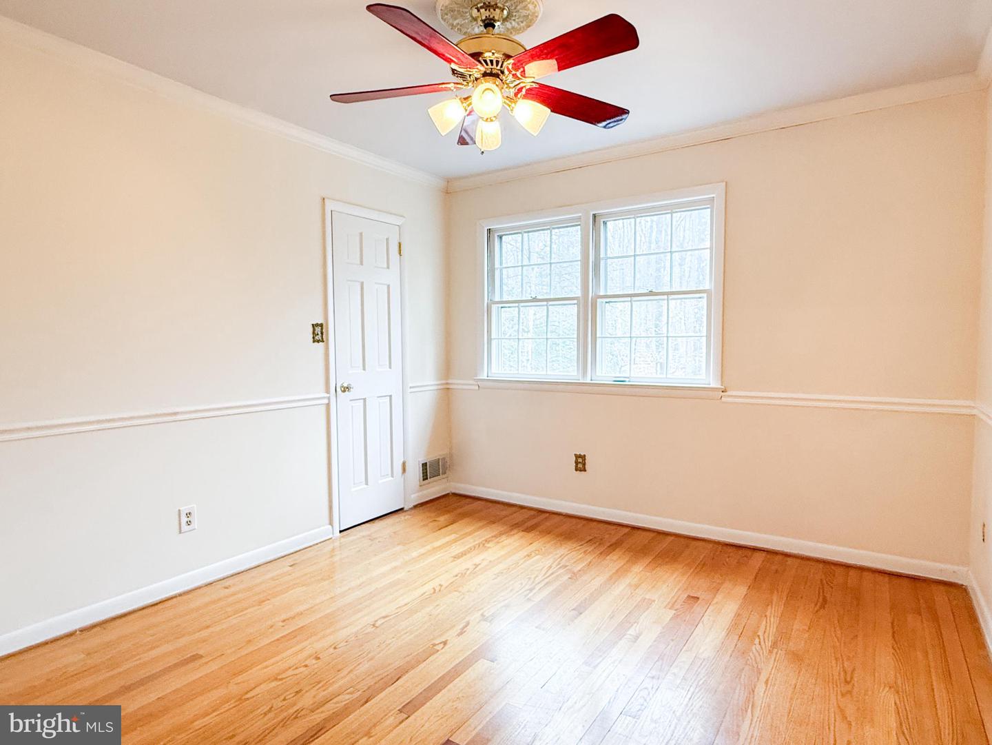 3106 HUNT RD, OAKTON, Virginia 22124, 4 Bedrooms Bedrooms, 8 Rooms Rooms,3 BathroomsBathrooms,Residential,For sale,3106 HUNT RD,VAFX2294540 MLS # VAFX2294540