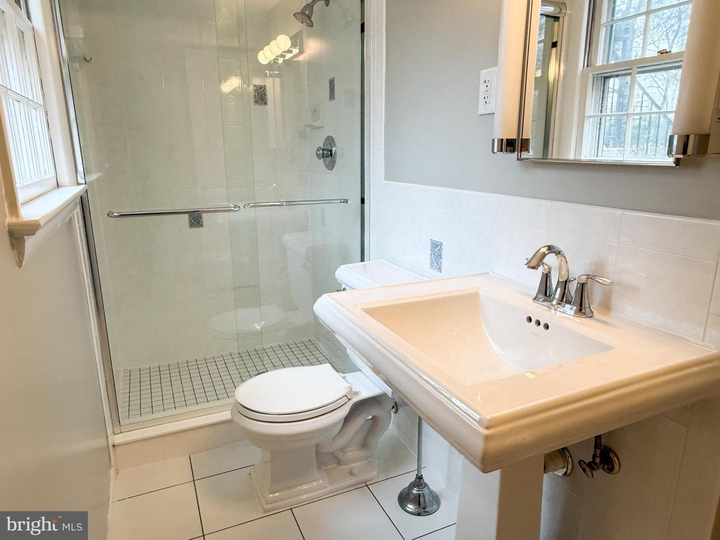 3106 HUNT RD, OAKTON, Virginia 22124, 4 Bedrooms Bedrooms, 8 Rooms Rooms,3 BathroomsBathrooms,Residential,For sale,3106 HUNT RD,VAFX2294540 MLS # VAFX2294540