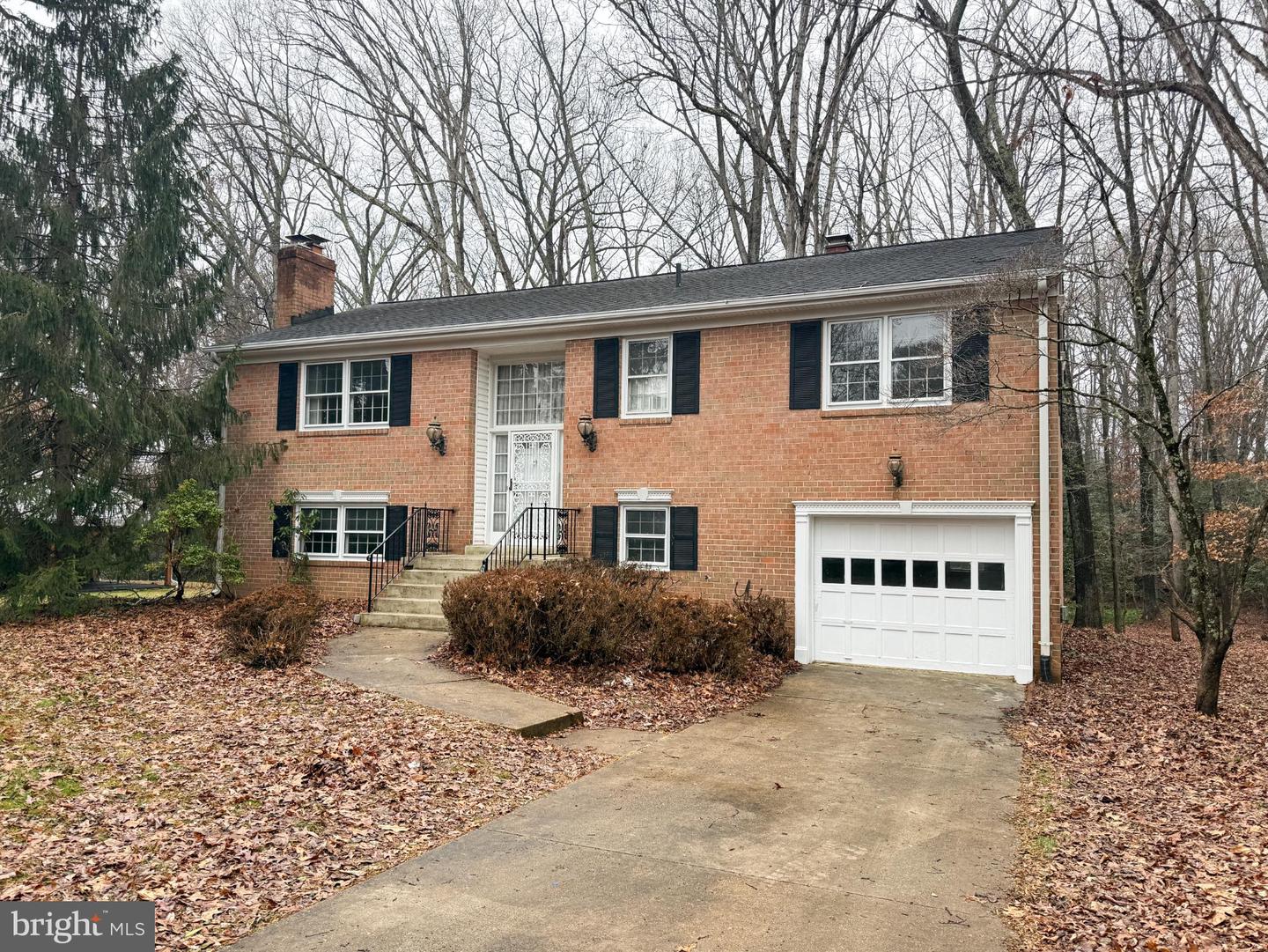 3106 HUNT RD, OAKTON, Virginia 22124, 4 Bedrooms Bedrooms, 8 Rooms Rooms,3 BathroomsBathrooms,Residential,For sale,3106 HUNT RD,VAFX2294540 MLS # VAFX2294540