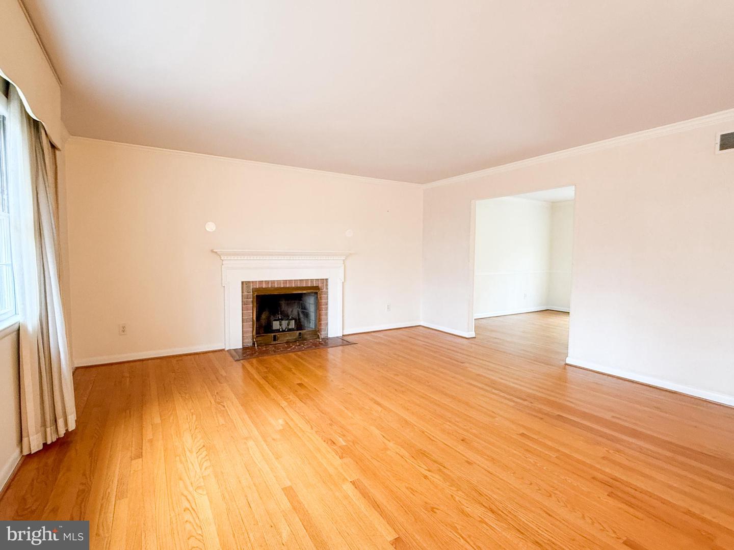 3106 HUNT RD, OAKTON, Virginia 22124, 4 Bedrooms Bedrooms, 8 Rooms Rooms,3 BathroomsBathrooms,Residential,For sale,3106 HUNT RD,VAFX2294540 MLS # VAFX2294540