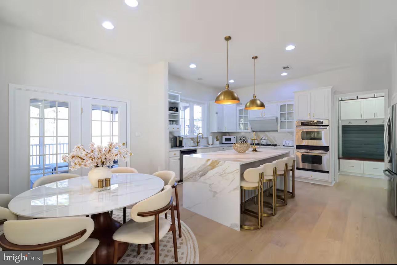 42346 PONDEROSA DR, CHANTILLY, Virginia 20152, 5 Bedrooms Bedrooms, ,4 BathroomsBathrooms,Residential,For sale,42346 PONDEROSA DR,VALO2117446 MLS # VALO2117446