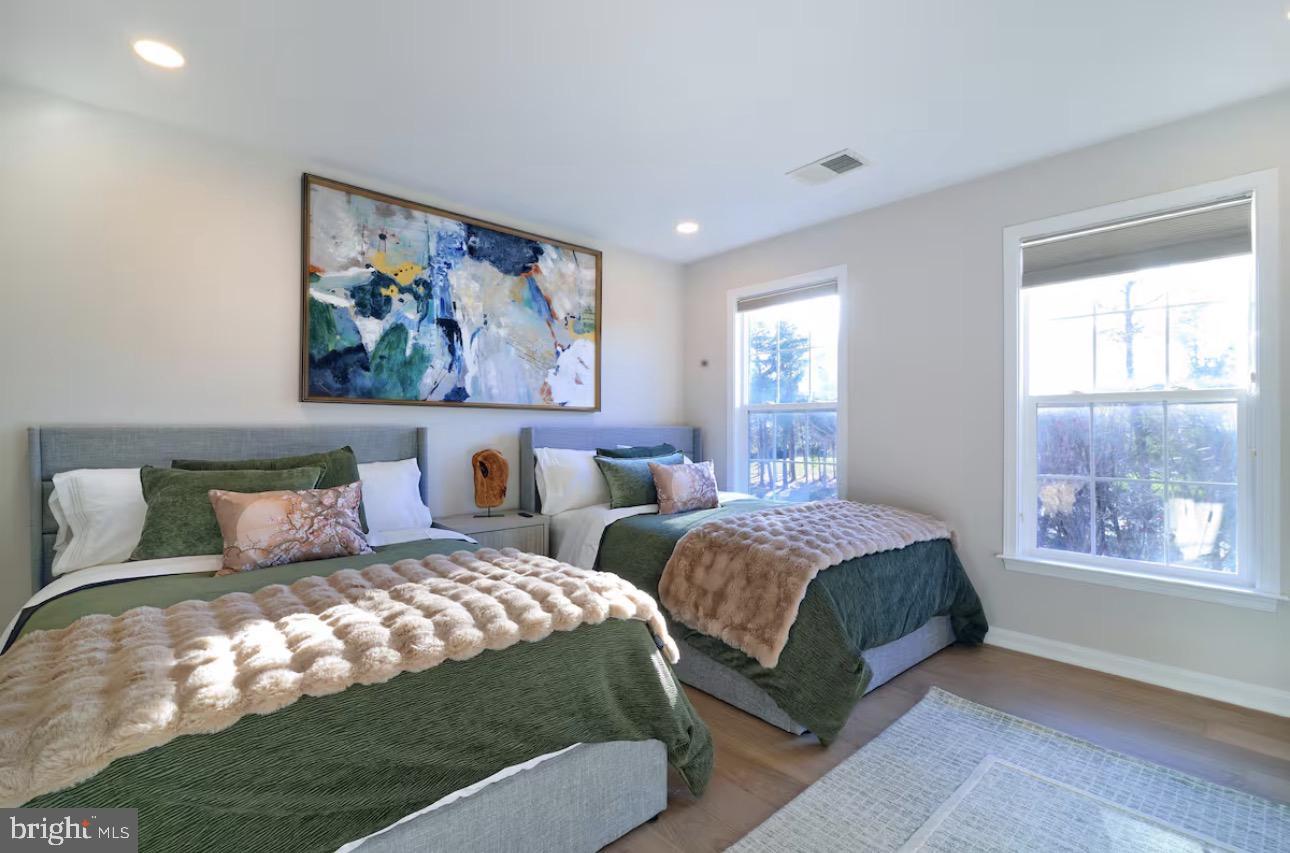 42346 PONDEROSA DR, CHANTILLY, Virginia 20152, 5 Bedrooms Bedrooms, ,4 BathroomsBathrooms,Residential,For sale,42346 PONDEROSA DR,VALO2117446 MLS # VALO2117446