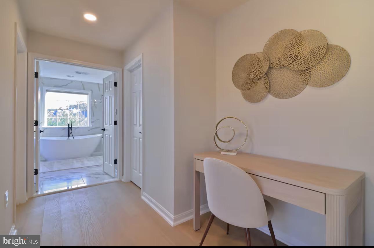 42346 PONDEROSA DR, CHANTILLY, Virginia 20152, 5 Bedrooms Bedrooms, ,4 BathroomsBathrooms,Residential,For sale,42346 PONDEROSA DR,VALO2117446 MLS # VALO2117446