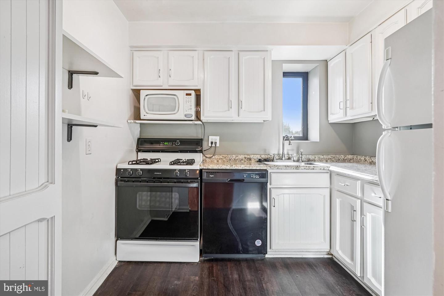 3701 CONNECTICUT AVE NW #418, WASHINGTON, District Of Columbia 20008, 1 Bedroom Bedrooms, ,1 BathroomBathrooms,Residential,For sale,3701 CONNECTICUT AVE NW #418,DCDC2249160 MLS # DCDC2249160