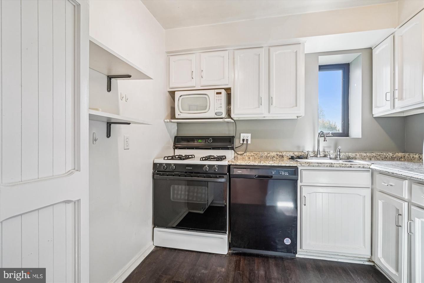 3701 CONNECTICUT AVE NW #418, WASHINGTON, District Of Columbia 20008, 1 Bedroom Bedrooms, ,1 BathroomBathrooms,Residential,For sale,3701 CONNECTICUT AVE NW #418,DCDC2249160 MLS # DCDC2249160