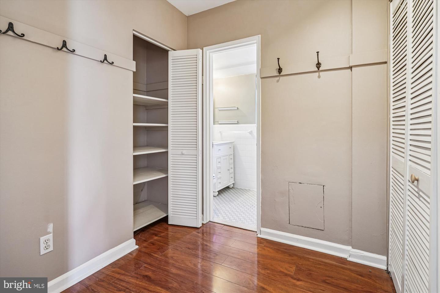 3701 CONNECTICUT AVE NW #418, WASHINGTON, District Of Columbia 20008, 1 Bedroom Bedrooms, ,1 BathroomBathrooms,Residential,For sale,3701 CONNECTICUT AVE NW #418,DCDC2249160 MLS # DCDC2249160