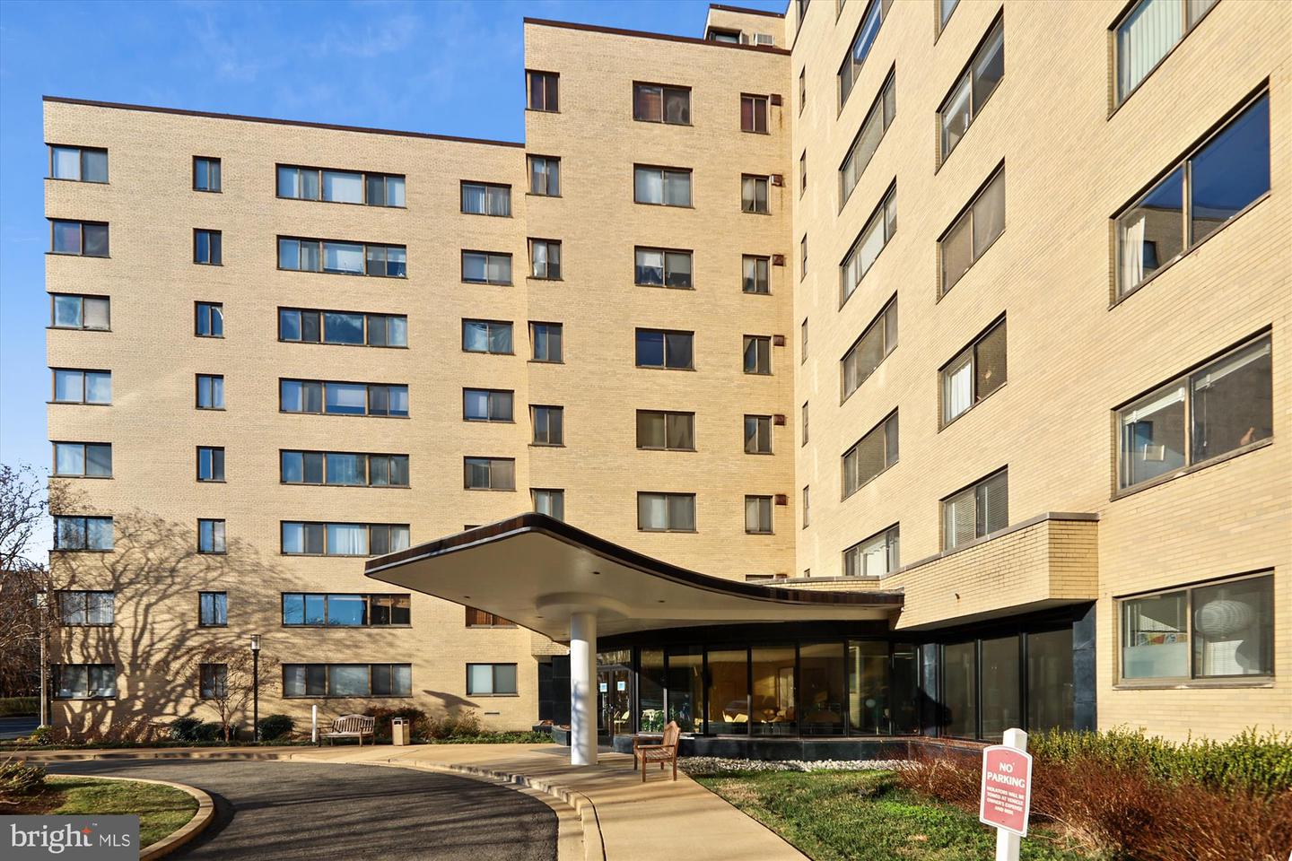 3701 CONNECTICUT AVE NW #418, WASHINGTON, District Of Columbia 20008, 1 Bedroom Bedrooms, ,1 BathroomBathrooms,Residential,For sale,3701 CONNECTICUT AVE NW #418,DCDC2249160 MLS # DCDC2249160