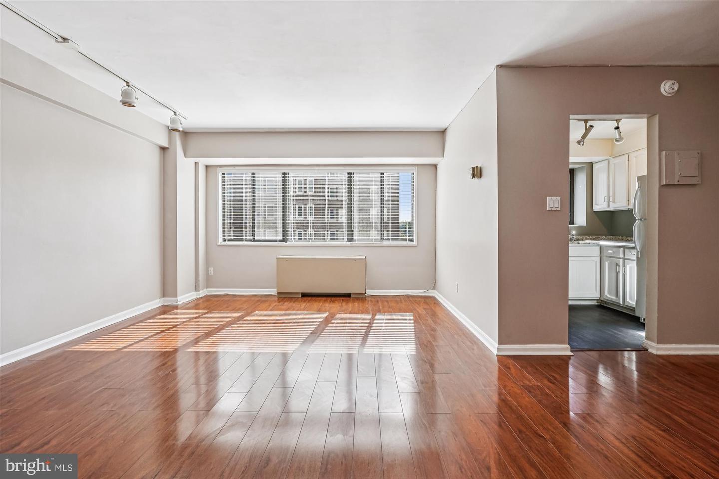 3701 CONNECTICUT AVE NW #418, WASHINGTON, District Of Columbia 20008, 1 Bedroom Bedrooms, ,1 BathroomBathrooms,Residential,For sale,3701 CONNECTICUT AVE NW #418,DCDC2249160 MLS # DCDC2249160