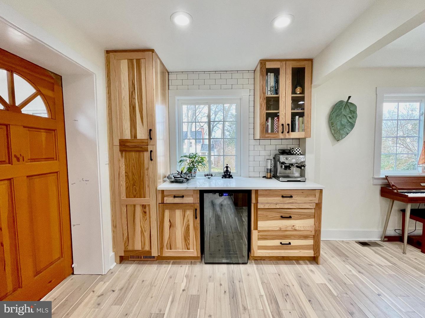 404 TENNESSEE AVE, ALEXANDRIA, Virginia 22305, 3 Bedrooms Bedrooms, 5 Rooms Rooms,2 BathroomsBathrooms,Residential,For sale,404 TENNESSEE AVE,VAAX2054840 MLS # VAAX2054840