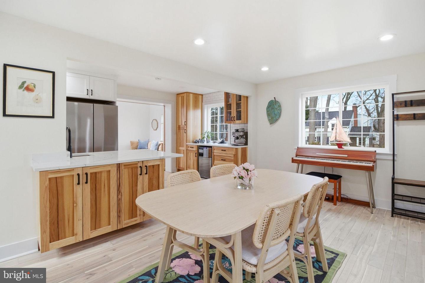 404 TENNESSEE AVE, ALEXANDRIA, Virginia 22305, 3 Bedrooms Bedrooms, 5 Rooms Rooms,2 BathroomsBathrooms,Residential,For sale,404 TENNESSEE AVE,VAAX2054840 MLS # VAAX2054840