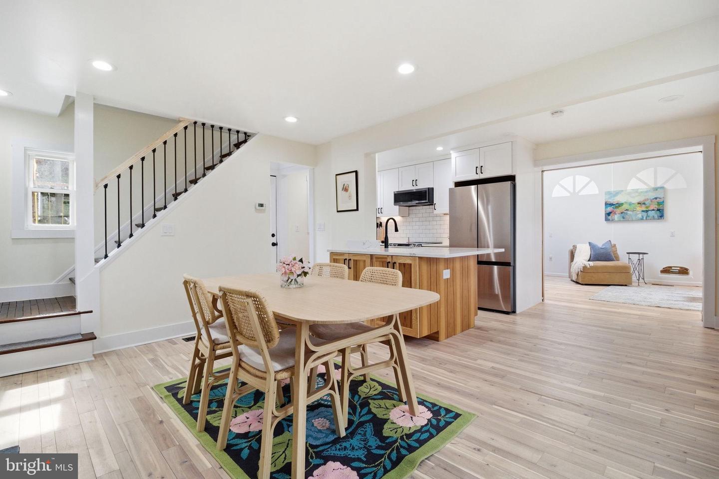 404 TENNESSEE AVE, ALEXANDRIA, Virginia 22305, 3 Bedrooms Bedrooms, 5 Rooms Rooms,2 BathroomsBathrooms,Residential,For sale,404 TENNESSEE AVE,VAAX2054840 MLS # VAAX2054840