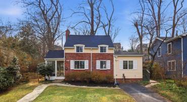 404 TENNESSEE AVE, ALEXANDRIA, Virginia 22305, 3 Bedrooms Bedrooms, 5 Rooms Rooms,2 BathroomsBathrooms,Residential,For sale,404 TENNESSEE AVE,VAAX2054840 MLS # VAAX2054840