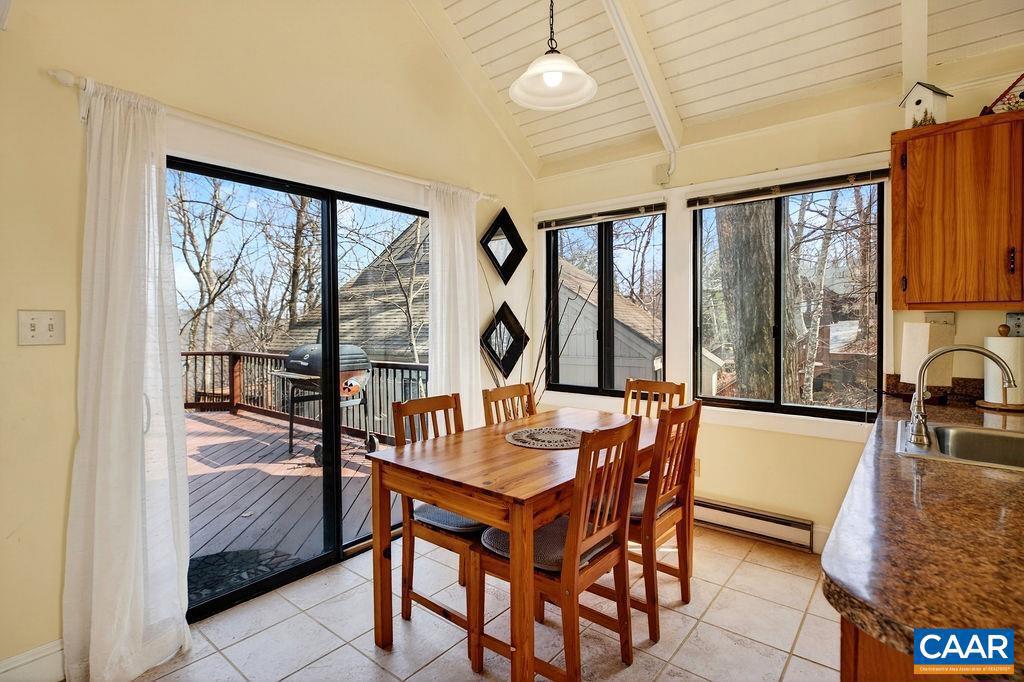 170 NORTH ROCK TREE LN, WINTERGREEN RESORT, Virginia 22967, 3 Bedrooms Bedrooms, ,2 BathroomsBathrooms,Residential,For sale,170 NORTH ROCK TREE LN,674032 MLS # 674032