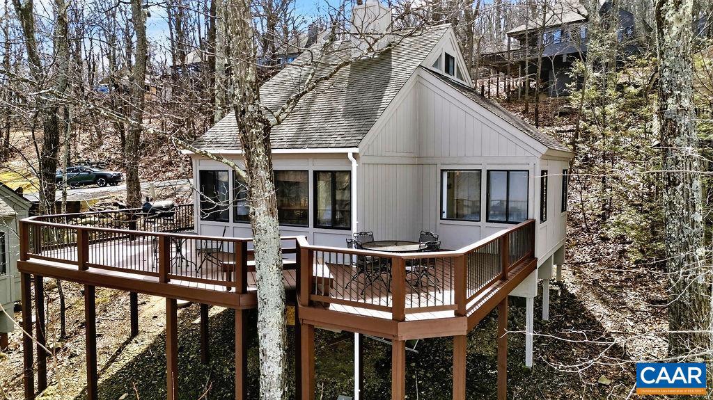 170 NORTH ROCK TREE LN, WINTERGREEN RESORT, Virginia 22967, 3 Bedrooms Bedrooms, ,2 BathroomsBathrooms,Residential,For sale,170 NORTH ROCK TREE LN,674032 MLS # 674032