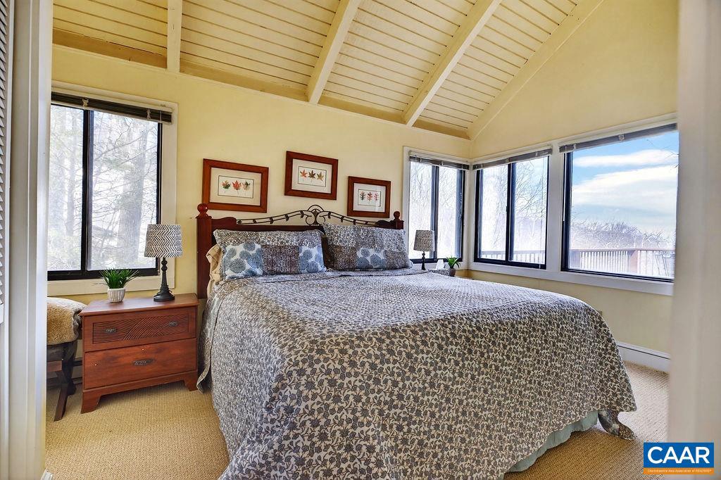 170 NORTH ROCK TREE LN, WINTERGREEN RESORT, Virginia 22967, 3 Bedrooms Bedrooms, ,2 BathroomsBathrooms,Residential,For sale,170 NORTH ROCK TREE LN,674032 MLS # 674032