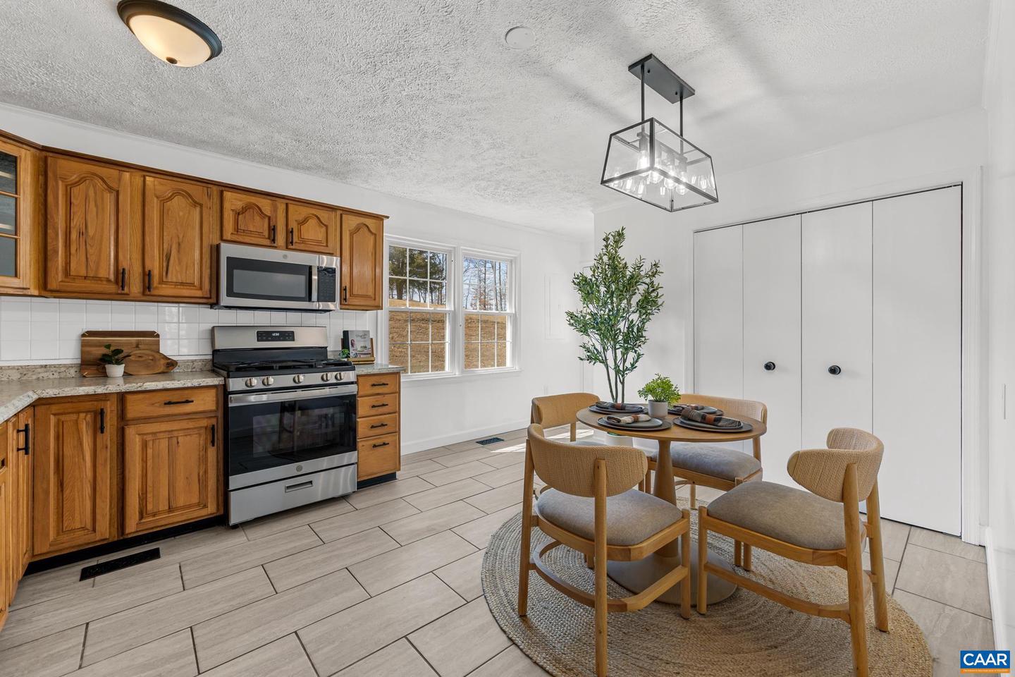 2312 PROFFIT RD, CHARLOTTESVILLE, Virginia 22911, 3 Bedrooms Bedrooms, ,2 BathroomsBathrooms,Residential,For sale,2312 PROFFIT RD,673976 MLS # 673976