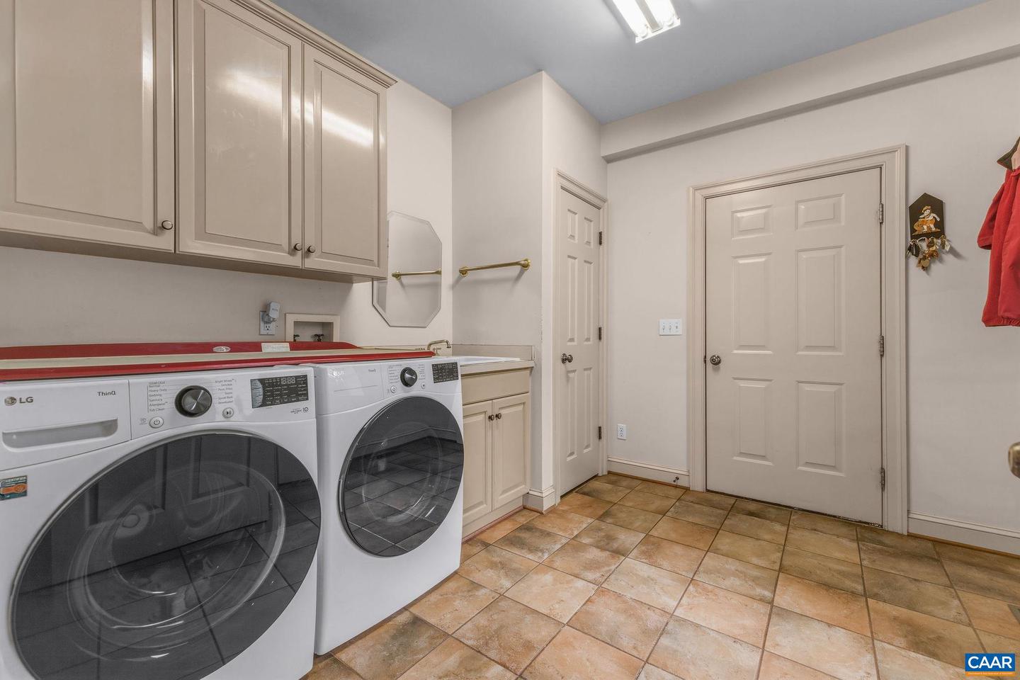 1330 ELDERBERRY PL, EARLYSVILLE, Virginia 22936, 5 Bedrooms Bedrooms, ,5 BathroomsBathrooms,Residential,For sale,1330 ELDERBERRY PL,674034 MLS # 674034 1330 ELDERBERRY PL, EARLYSVILLE, Virginia 22936, 5 Bedrooms Bedrooms, ,5 BathroomsBathrooms,Residential,For sale,1330 ELDERBERRY PL,674034 MLS # 674034