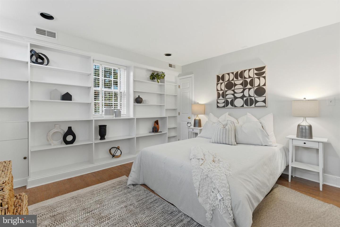 2719 DUMBARTON ST NW, WASHINGTON, District Of Columbia 20007, 3 Bedrooms Bedrooms, ,2 BathroomsBathrooms,Residential,For sale,2719 DUMBARTON ST NW,DCDC2249116 MLS # DCDC2249116