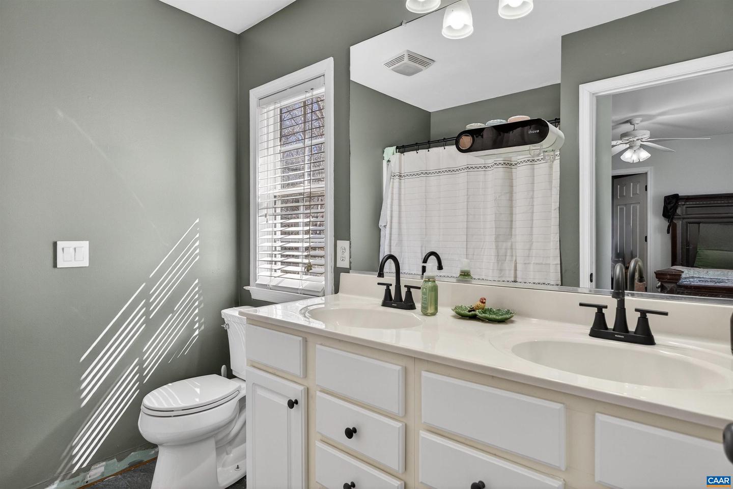 1069 BRISTLECONE LN, CHARLOTTESVILLE, Virginia 22911, 3 Bedrooms Bedrooms, ,2 BathroomsBathrooms,Residential,For sale,1069 BRISTLECONE LN,673994 MLS # 673994