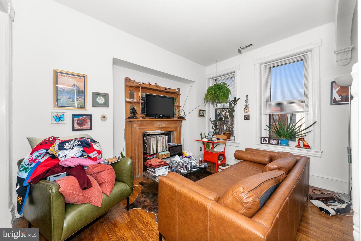 1013 INDEPENDENCE AVE SE, WASHINGTON, District Of Columbia 20003, 3 Bedrooms Bedrooms, ,2 BathroomsBathrooms,Residential,For sale,1013 INDEPENDENCE AVE SE,DCDC2249348 MLS # DCDC2249348