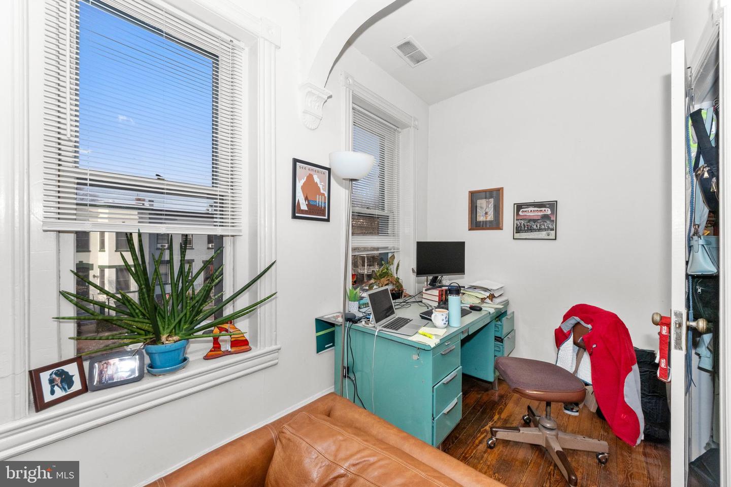 1013 INDEPENDENCE AVE SE, WASHINGTON, District Of Columbia 20003, 3 Bedrooms Bedrooms, ,2 BathroomsBathrooms,Residential,For sale,1013 INDEPENDENCE AVE SE,DCDC2249348 MLS # DCDC2249348