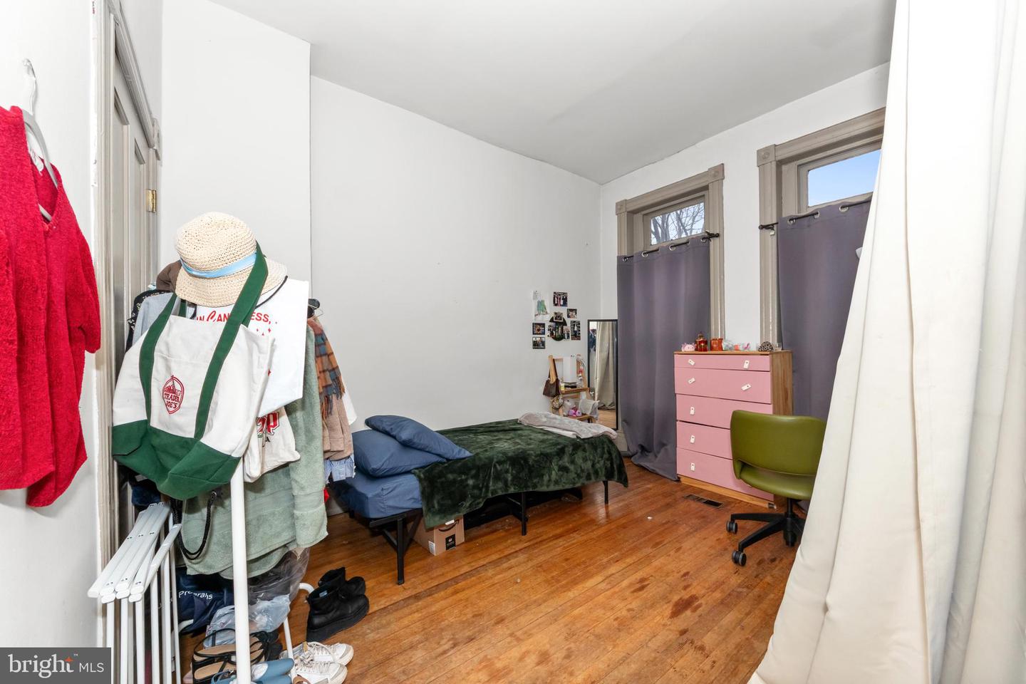 1013 INDEPENDENCE AVE SE, WASHINGTON, District Of Columbia 20003, 3 Bedrooms Bedrooms, ,2 BathroomsBathrooms,Residential,For sale,1013 INDEPENDENCE AVE SE,DCDC2249348 MLS # DCDC2249348