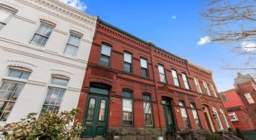 1013 INDEPENDENCE AVE SE, WASHINGTON, District Of Columbia 20003, 3 Bedrooms Bedrooms, ,2 BathroomsBathrooms,Residential,For sale,1013 INDEPENDENCE AVE SE,DCDC2249348 MLS # DCDC2249348