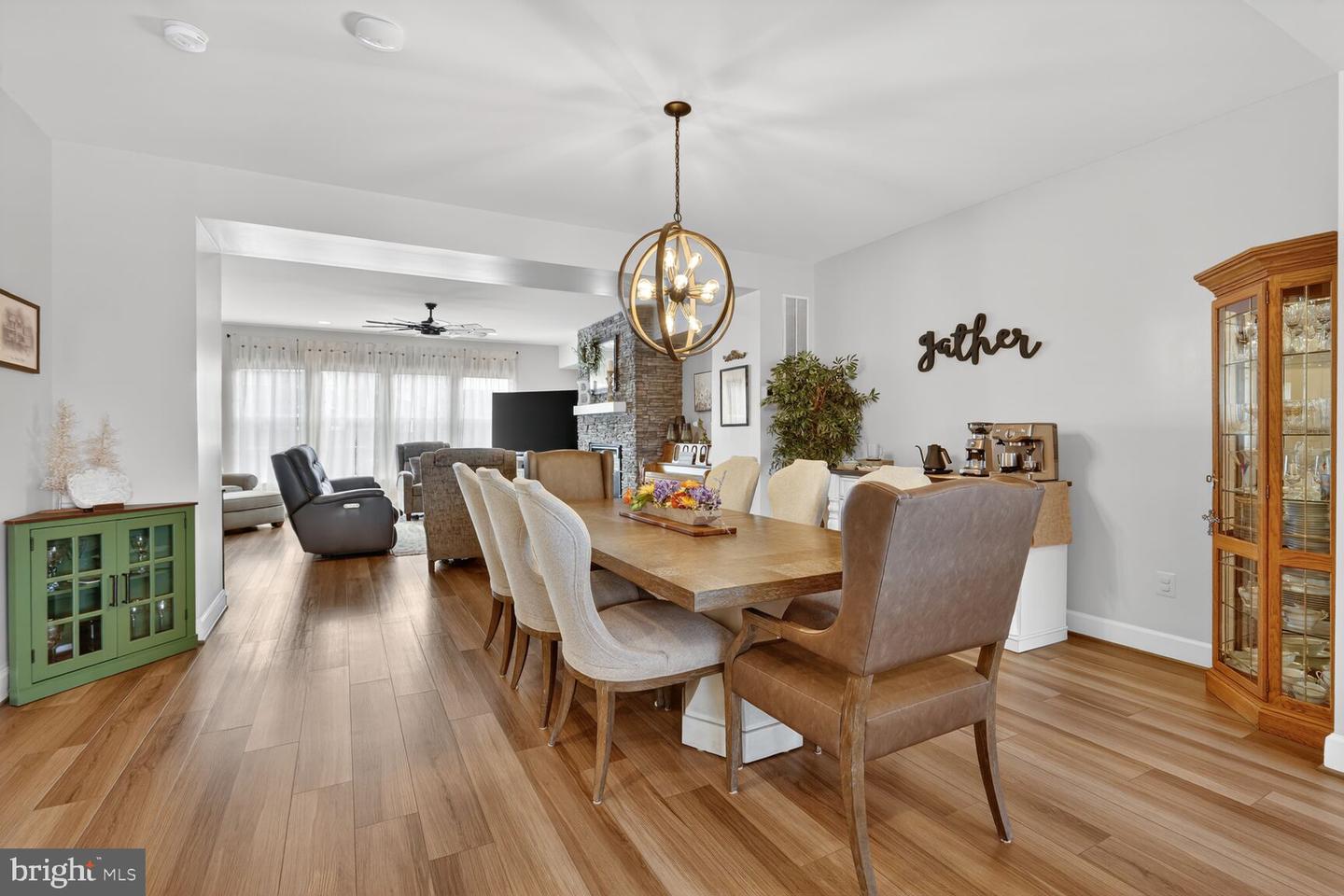 13890 CLEAR LAKE CIR, WOODBRIDGE, Virginia 22191, 3 Bedrooms Bedrooms, ,2 BathroomsBathrooms,Residential,For sale,13890 CLEAR LAKE CIR,VAPW2113954 MLS # VAPW2113954