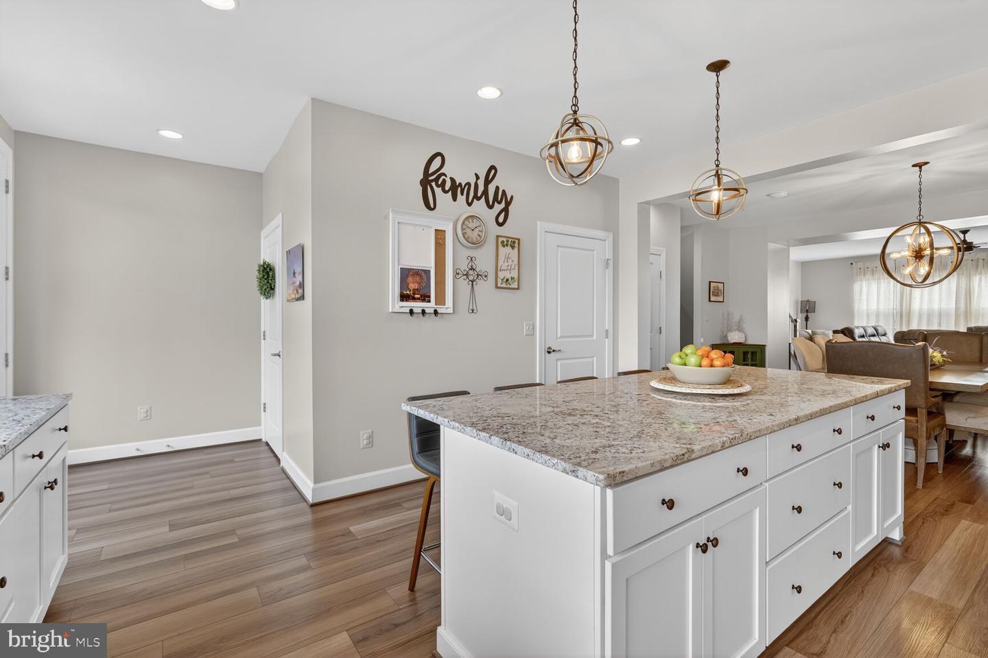 13890 CLEAR LAKE CIR, WOODBRIDGE, Virginia 22191, 3 Bedrooms Bedrooms, ,2 BathroomsBathrooms,Residential,For sale,13890 CLEAR LAKE CIR,VAPW2113954 MLS # VAPW2113954