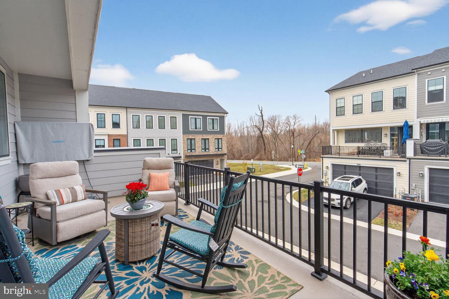 13890 CLEAR LAKE CIR, WOODBRIDGE, Virginia 22191, 3 Bedrooms Bedrooms, ,2 BathroomsBathrooms,Residential,For sale,13890 CLEAR LAKE CIR,VAPW2113954 MLS # VAPW2113954