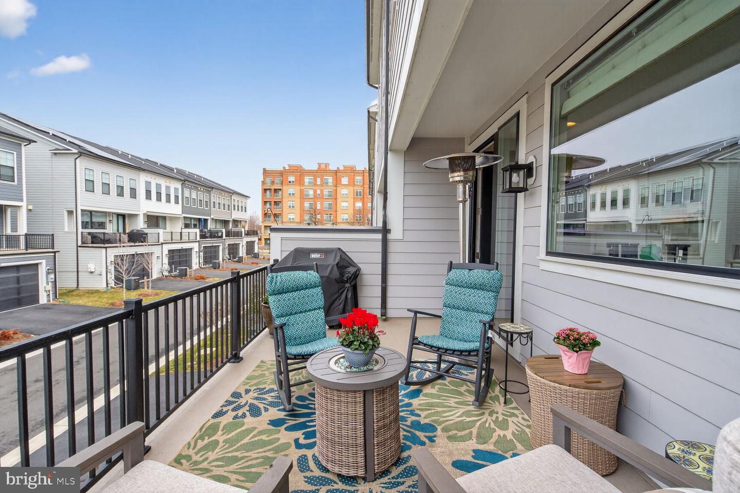 13890 CLEAR LAKE CIR, WOODBRIDGE, Virginia 22191, 3 Bedrooms Bedrooms, ,2 BathroomsBathrooms,Residential,For sale,13890 CLEAR LAKE CIR,VAPW2113954 MLS # VAPW2113954