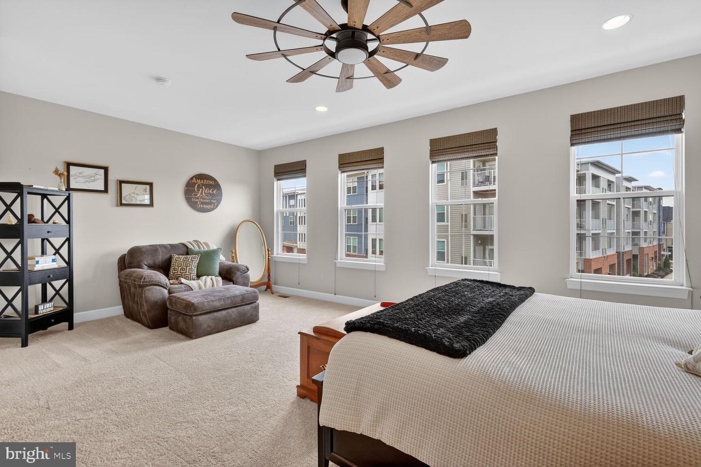 13890 CLEAR LAKE CIR, WOODBRIDGE, Virginia 22191, 3 Bedrooms Bedrooms, ,2 BathroomsBathrooms,Residential,For sale,13890 CLEAR LAKE CIR,VAPW2113954 MLS # VAPW2113954