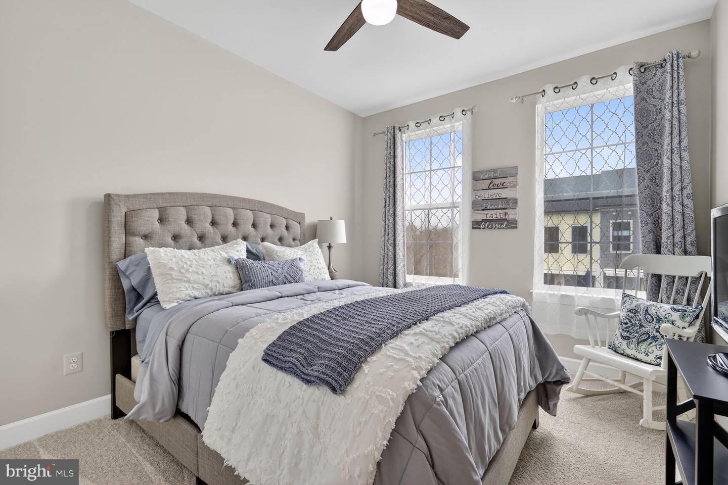 13890 CLEAR LAKE CIR, WOODBRIDGE, Virginia 22191, 3 Bedrooms Bedrooms, ,2 BathroomsBathrooms,Residential,For sale,13890 CLEAR LAKE CIR,VAPW2113954 MLS # VAPW2113954