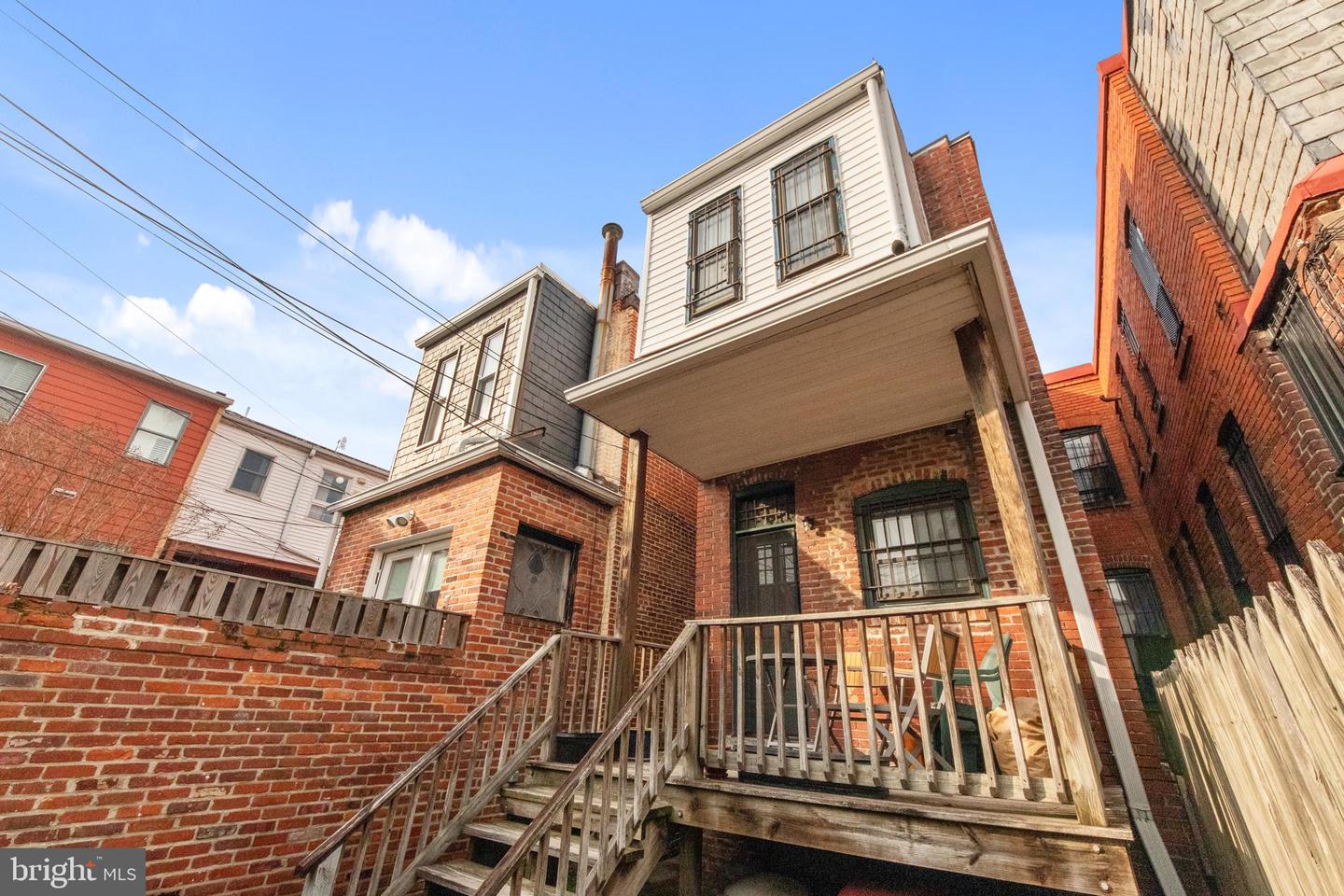 1011 INDEPENDENCE AVE SE, WASHINGTON, District Of Columbia 20003, 3 Bedrooms Bedrooms, ,3 BathroomsBathrooms,Residential,For sale,1011 INDEPENDENCE AVE SE,DCDC2249350 MLS # DCDC2249350