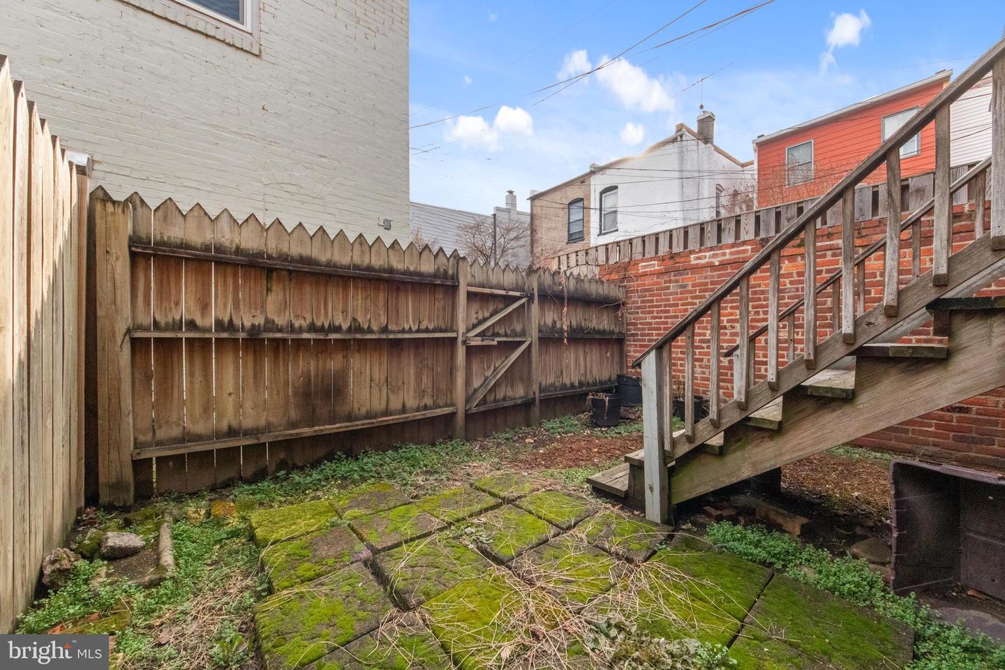 1011 INDEPENDENCE AVE SE, WASHINGTON, District Of Columbia 20003, 3 Bedrooms Bedrooms, ,3 BathroomsBathrooms,Residential,For sale,1011 INDEPENDENCE AVE SE,DCDC2249350 MLS # DCDC2249350