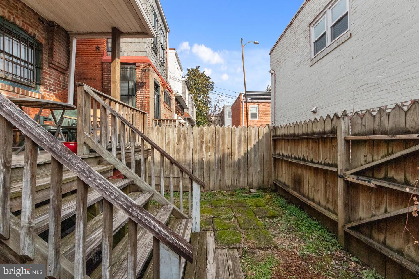 1011 INDEPENDENCE AVE SE, WASHINGTON, District Of Columbia 20003, 3 Bedrooms Bedrooms, ,3 BathroomsBathrooms,Residential,For sale,1011 INDEPENDENCE AVE SE,DCDC2249350 MLS # DCDC2249350