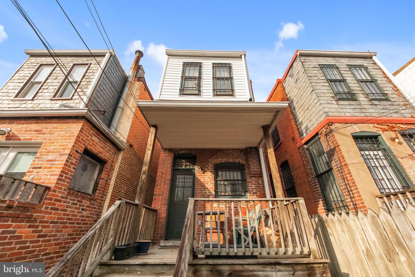 1011 INDEPENDENCE AVE SE, WASHINGTON, District Of Columbia 20003, 3 Bedrooms Bedrooms, ,3 BathroomsBathrooms,Residential,For sale,1011 INDEPENDENCE AVE SE,DCDC2249350 MLS # DCDC2249350