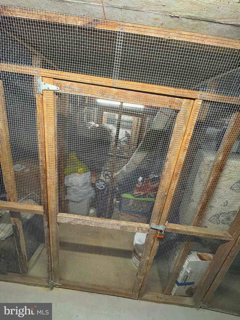 3800 POWELL LN #302, FALLS CHURCH, Virginia 22041, 2 Bedrooms Bedrooms, ,2 BathroomsBathrooms,Residential,For sale,3800 POWELL LN #302,VAFX2294576 MLS # VAFX2294576