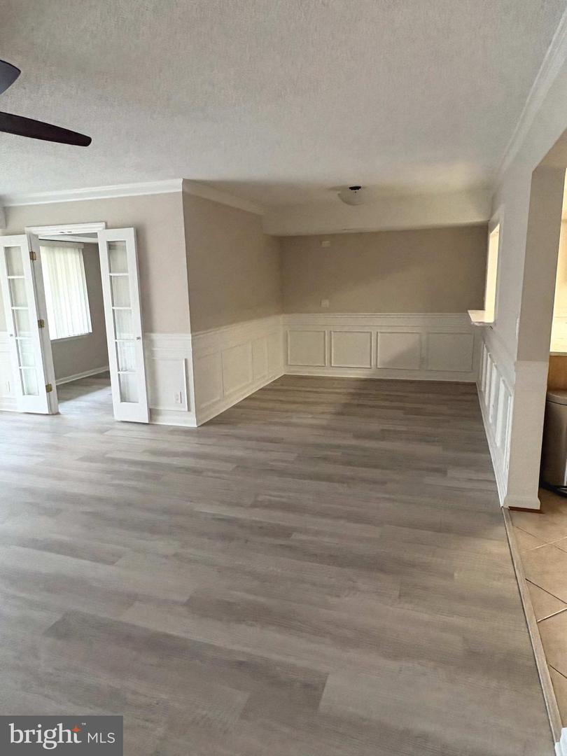 3800 POWELL LN #302, FALLS CHURCH, Virginia 22041, 2 Bedrooms Bedrooms, ,2 BathroomsBathrooms,Residential,For sale,3800 POWELL LN #302,VAFX2294576 MLS # VAFX2294576