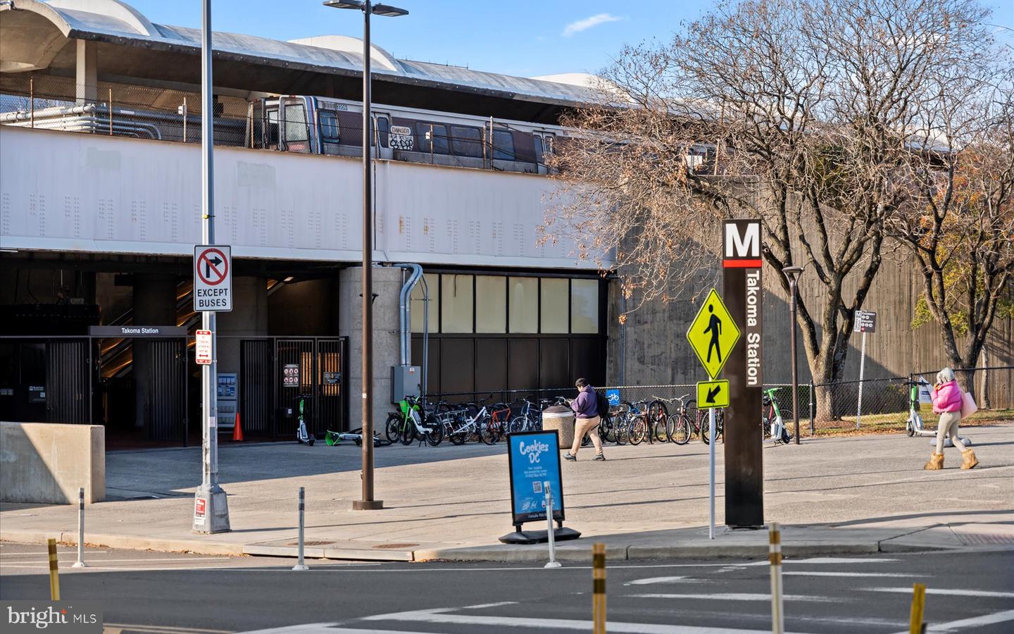 6605 3RD ST NW, WASHINGTON, District Of Columbia 20012, 4 Bedrooms Bedrooms, 8 Rooms Rooms,3 BathroomsBathrooms,Residential,For sale,6605 3RD ST NW,DCDC2249358 MLS # DCDC2249358