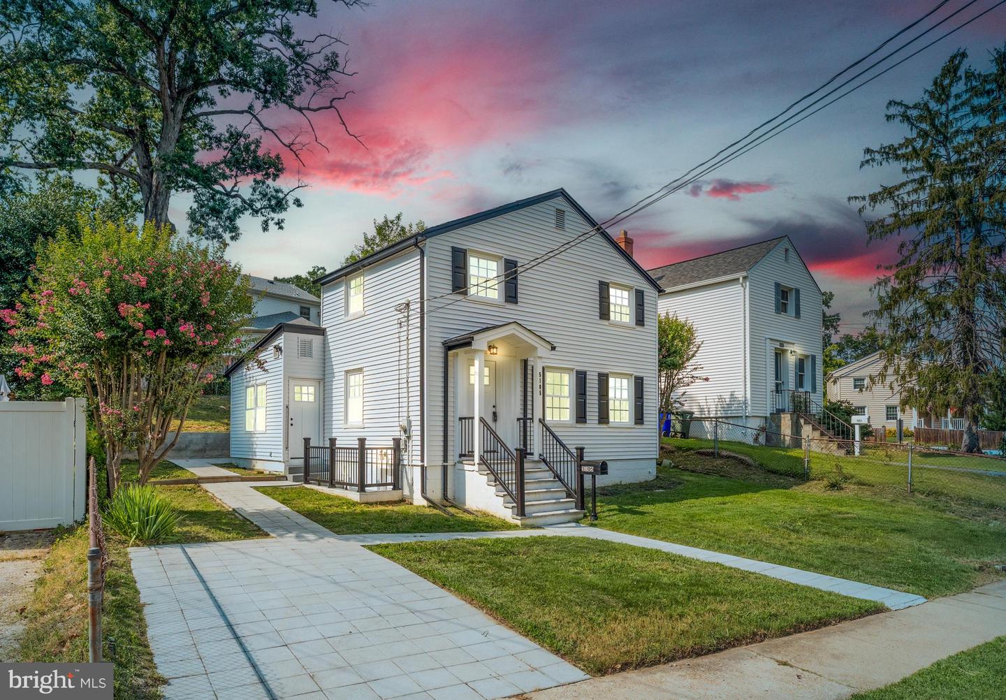 5105 11TH ST S, ARLINGTON, Virginia 22204, 2 Bedrooms Bedrooms, ,2 BathroomsBathrooms,Residential,For sale,5105 11TH ST S,VAAR2069754 MLS # VAAR2069754