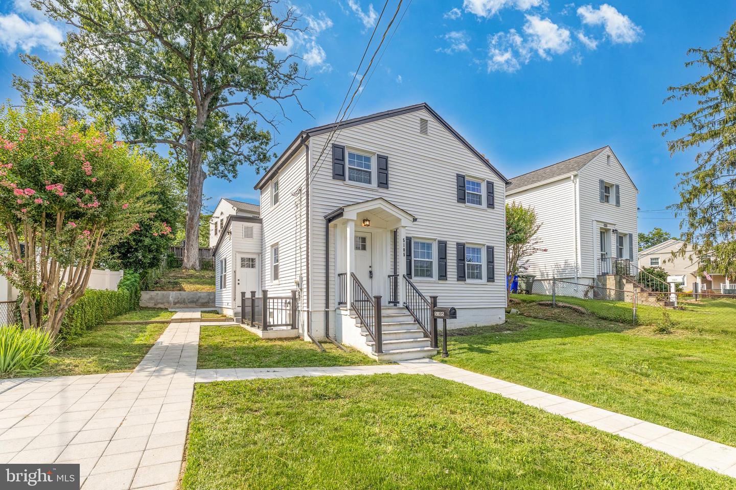 5105 11TH ST S, ARLINGTON, Virginia 22204, 2 Bedrooms Bedrooms, ,2 BathroomsBathrooms,Residential,For sale,5105 11TH ST S,VAAR2069754 MLS # VAAR2069754